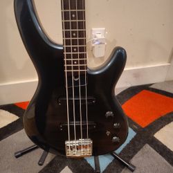 Heartfield DR4 Active Bass Guitar 