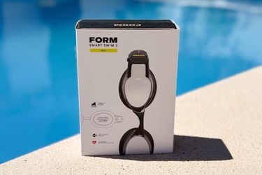 Form Smart Swim 2 Pro Goggles 