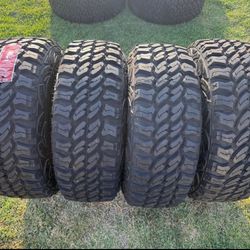 (4) 285/70R17 Pro Comp Xtreme MT2 