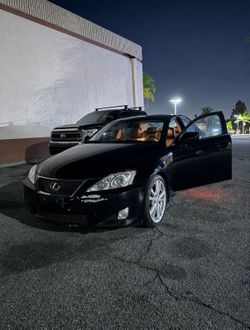 Lexus is250