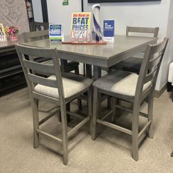 dining set 🤎📦 $399