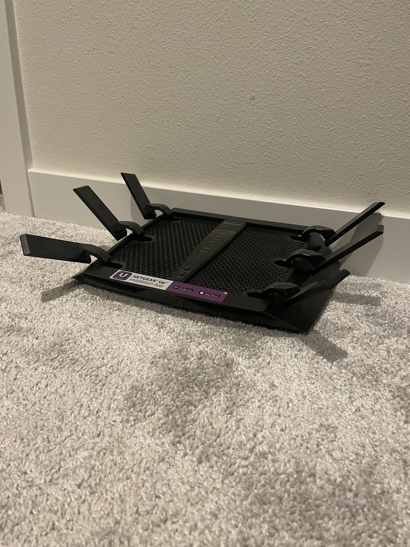 NETGEAR Nighthawk X6S Smart Wi-Fi Router (R8000P) - AC4000 Tri-band Wireless Speed (Up to 4000 Mbps) | Up to 3500 Sq Ft Coverage & 55 Devices |