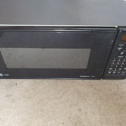 Big Microwave Works Good 