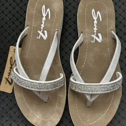 Seven Bondi Blonde White Sandal for $20
