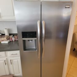 refrigerator counter depth