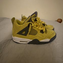 Jordan 4