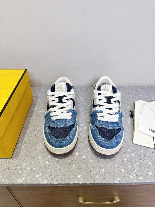 Fendi Women’s Shoe With Box 2025 New