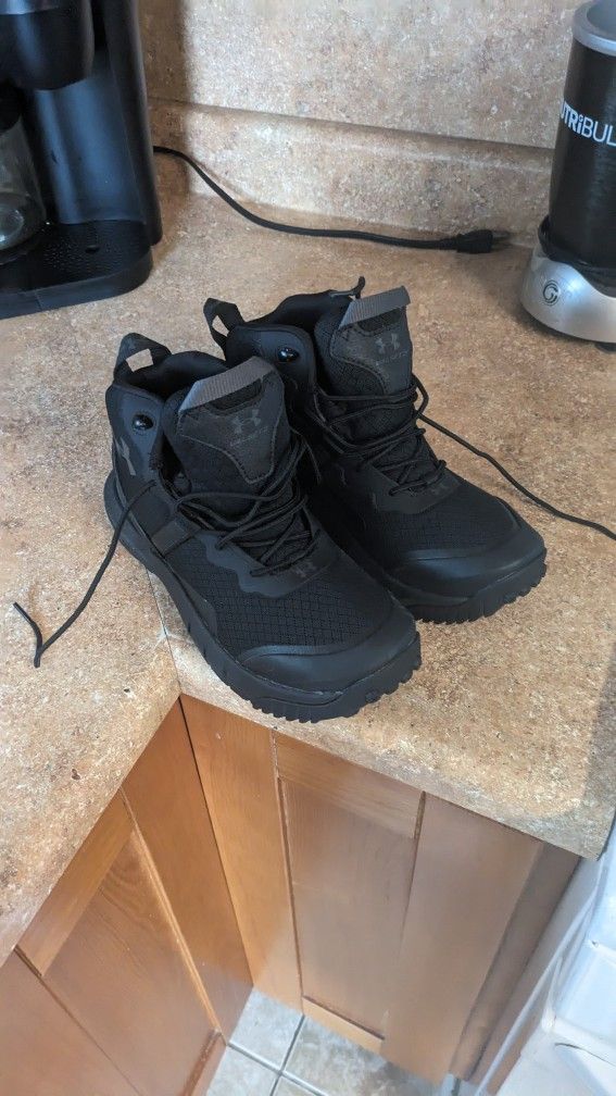 Under Armour Valsetz Mid