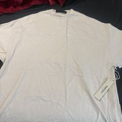 Essentials Men T-shirt 