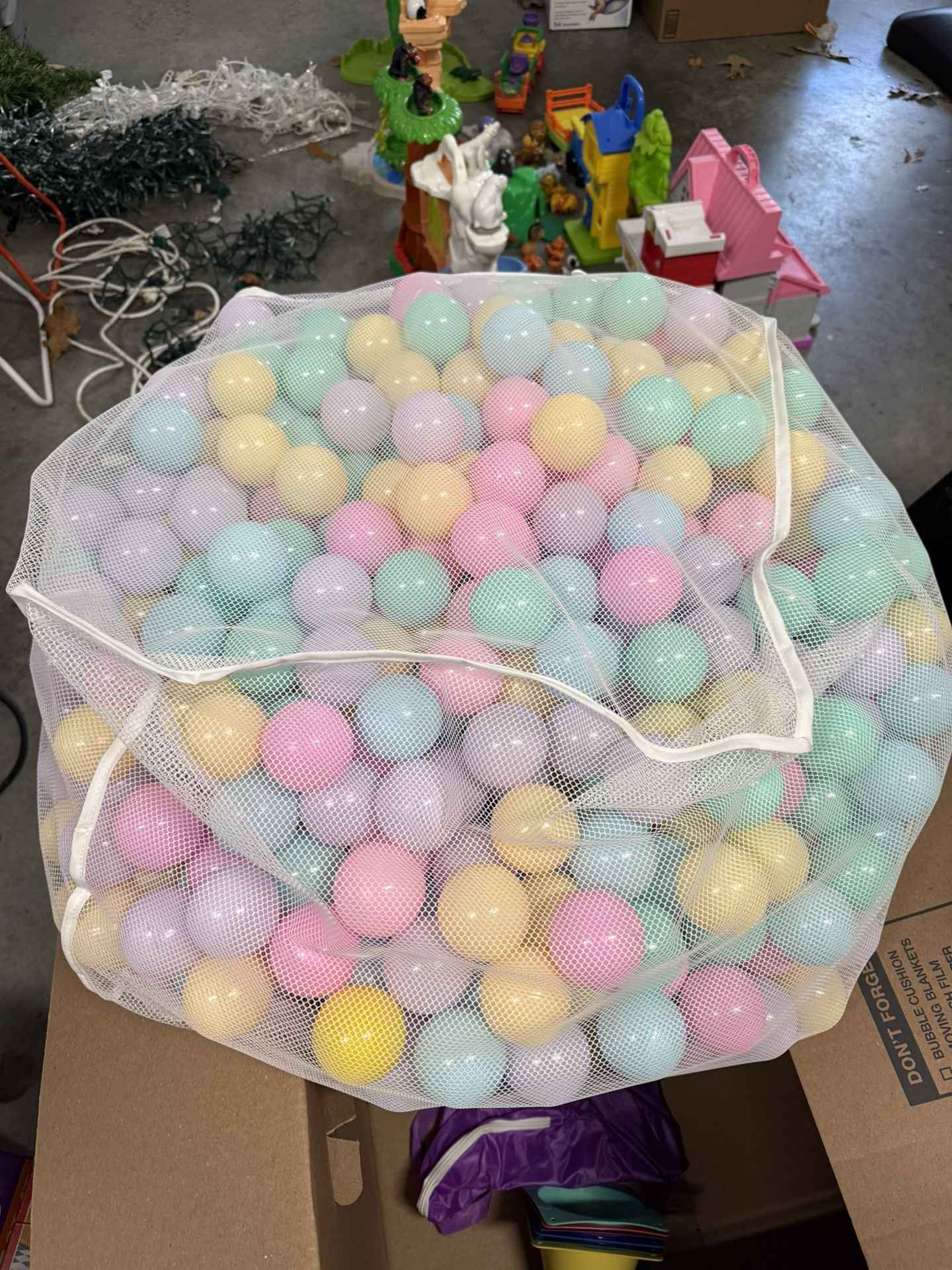 700 Pastel Ball Pit Non Crushable Balls