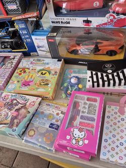 Hello Kitty Jewelry Kit $5