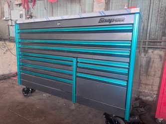 Snap on tool box