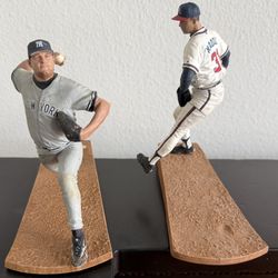 McFarlane 2002 Series 2 Set Of 2  Rodger Clemens And Greg Maddox