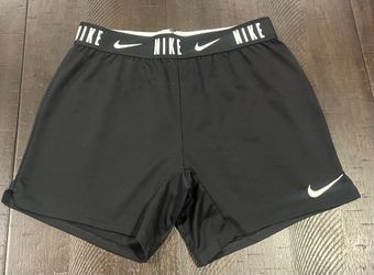 Nike Girls' Dri-FIT Trophy Training Shorts - Girls Size Medium