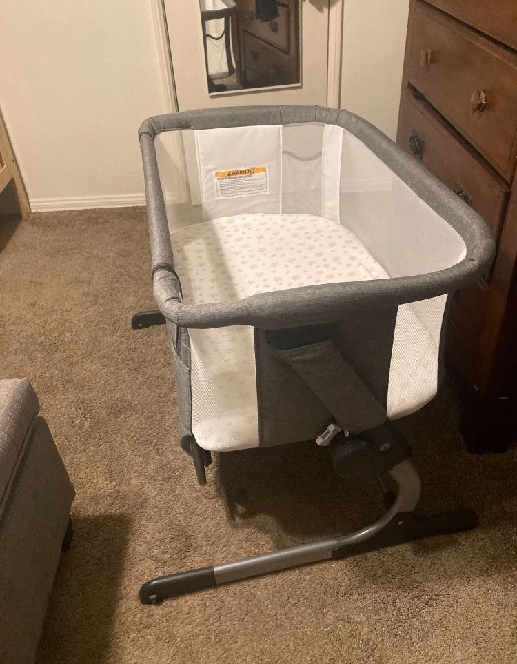 Baby Delight Bassinet