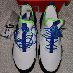 Size 11 1/2 Nike Air Huarache