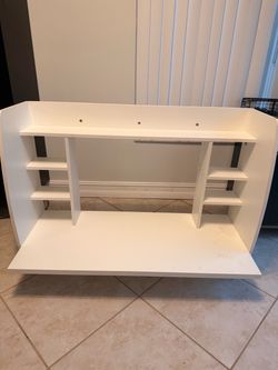 Floating Desk - White