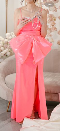 Beautiful Vivid Evening Dress