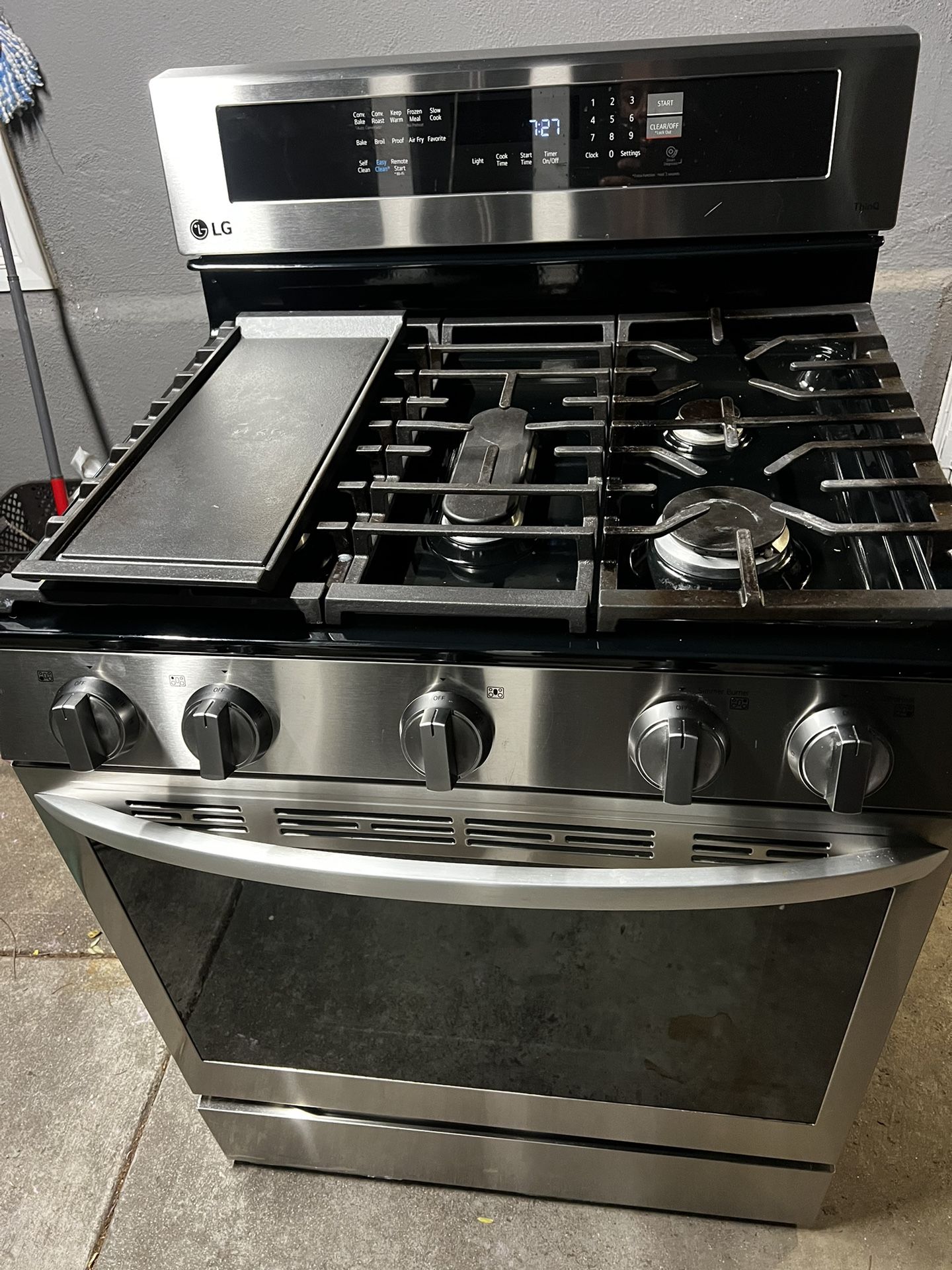 LG Gas Range ThinQ