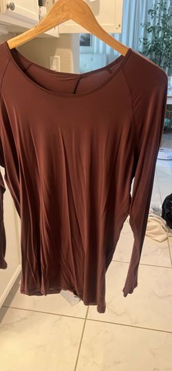 Lululemon wine colored long Sleeve Athletic Top