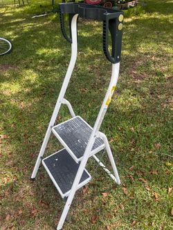 Hailo 2-Step Folding Step Stool with Project Tray