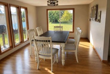 Gorgeous dining set