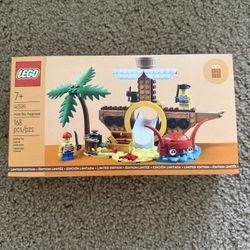 Lego Pirate Ship Playground Set (New, Sealed in Box) 