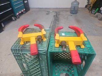 2 Cartman heavy duty trailer wheel locks