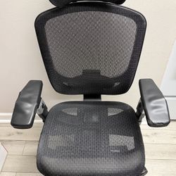 Staples Hyken Ergonomic Mesh Swivel Task Chair 