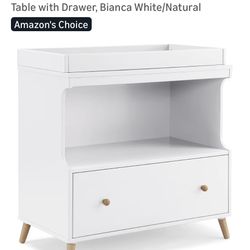 Delta White Changing Table With Drawer. 