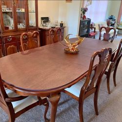 Vintage National Mt Airy dining room set