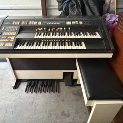 Hammond Organ