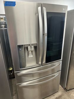 LG Stainless Steel French Door Refrigerator W Ice & Water