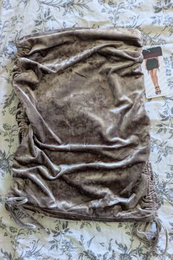 Sho Sho velvet mini skirt with drawstrings on BOTH sides (ruched/cinch), adjustable length, smoky mauve color NWT