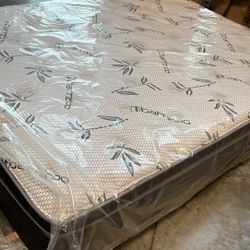 Queen Mattress And Box Spring 