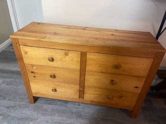 Medium size dresser