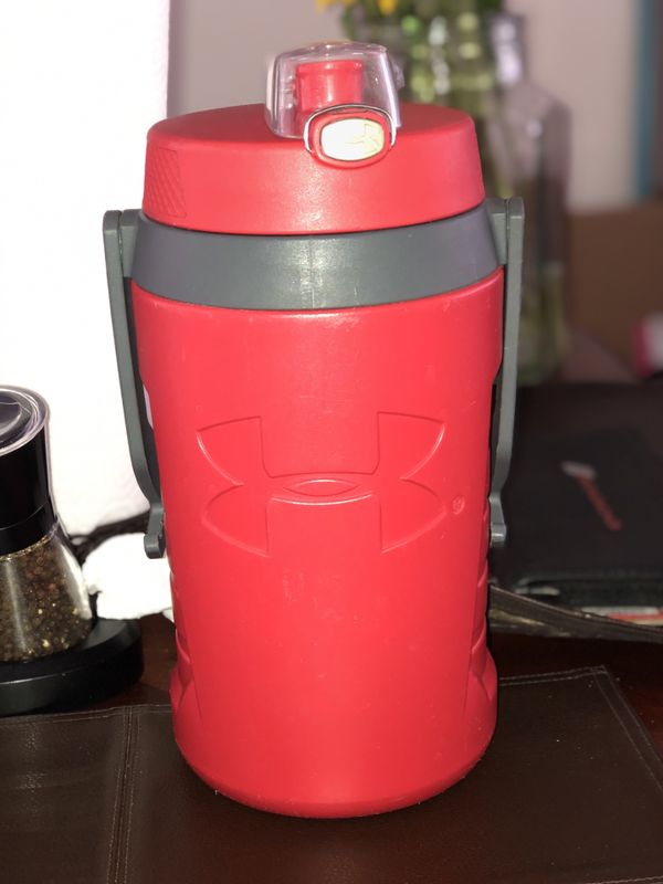 64 oz Under Armour Water Jug for Sale in Phoenix, AZ OfferUp