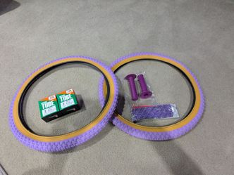 TWO NEW PURPLE/GUM WALL 20X 1.75 BMX BICYCLE TIRES, TUBES, TRIANGLE GRIPS AND PURPLE AND CHROME CHAIN
