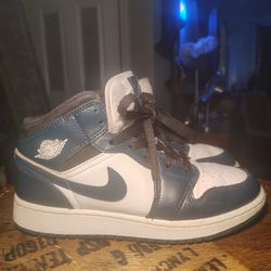 Jordan 1 Mid Armory Navy Blue Size 6Y