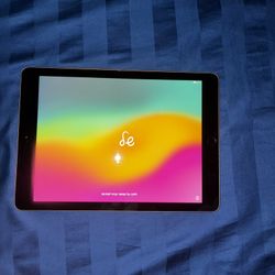 iPad 6th Gen 128 Gigs