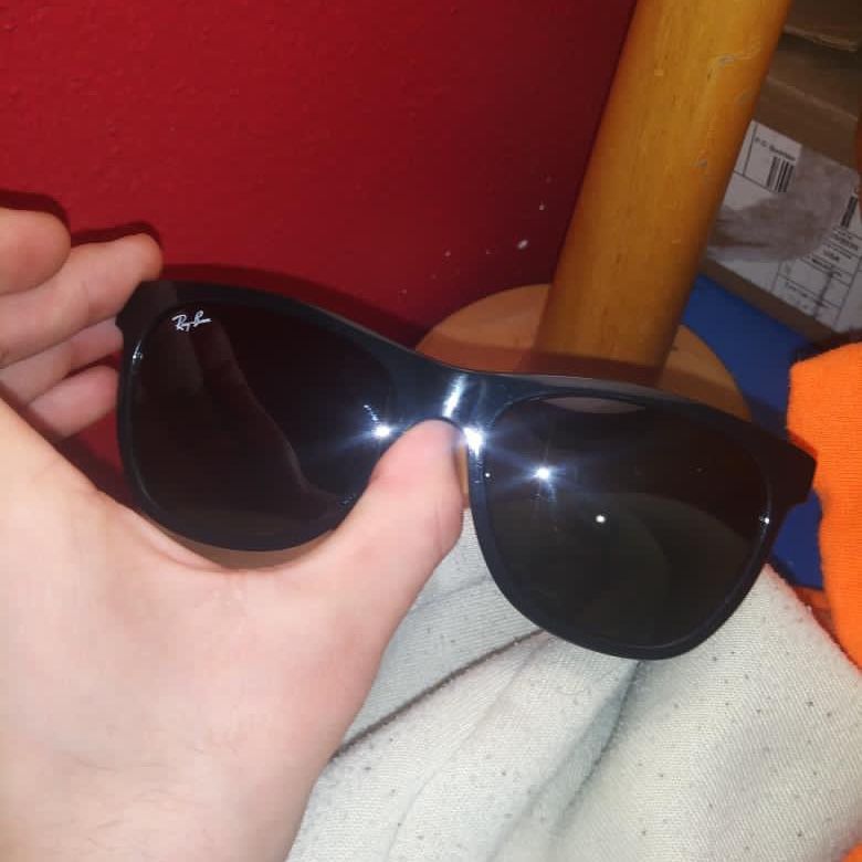 ray ban sunglasses with case 
