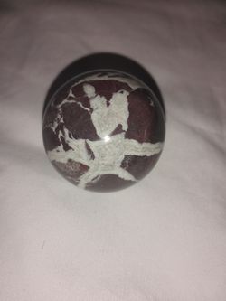 Red onyx sphere