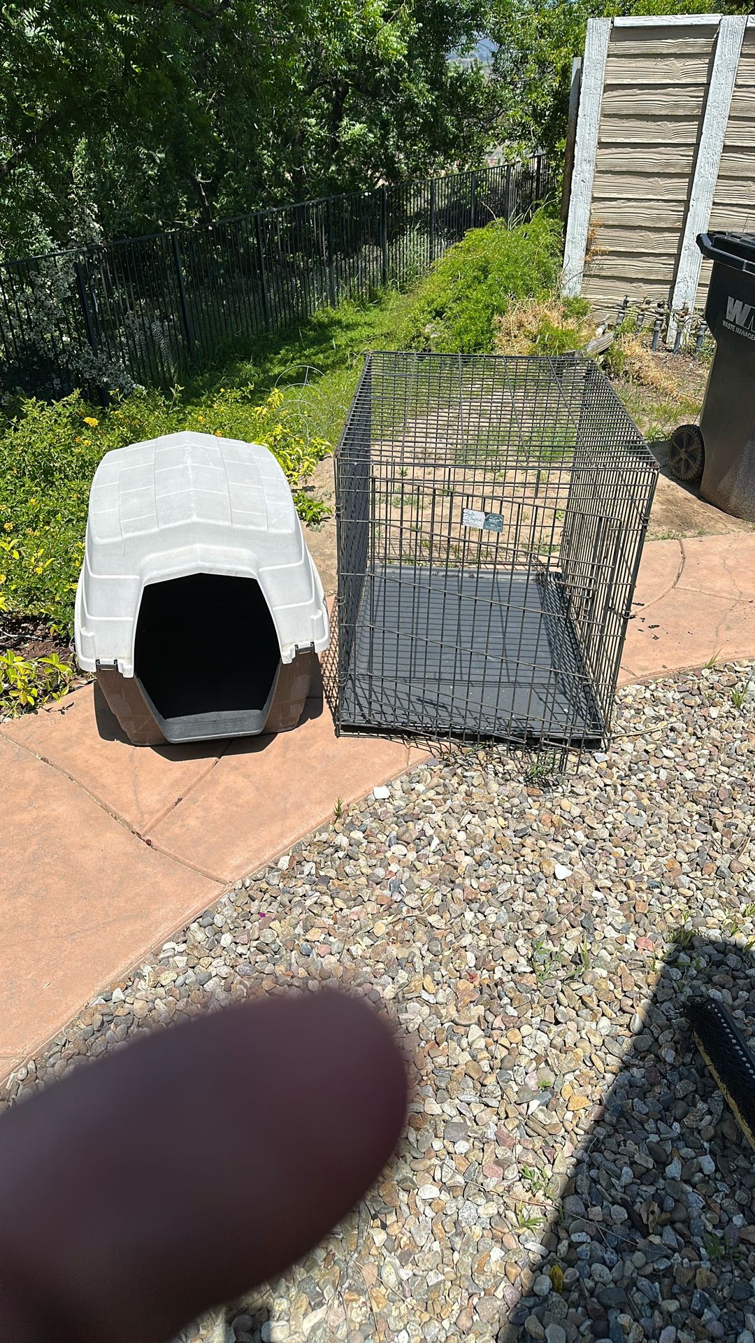 Dog House And Kennel