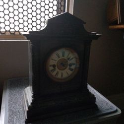 Antiques Clock 