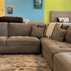 Thomasville Gray Sectional Couch