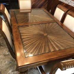 Tommy Bahama 11-Piece Dining Furniture Set