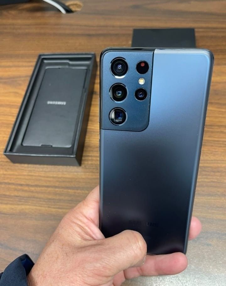 LIKE NEW CONDITION SAMSUNG GALAXY S21 ULTRA 5G 128GB UNLOCKED