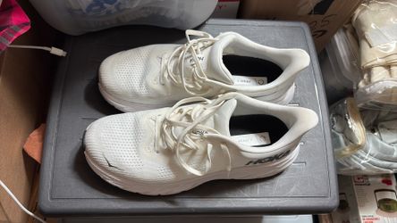 Hoka One One Arahi 7 Mens 9 1/2 D Running Shoes White Sneakers Gym Crossfit