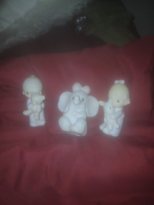 Precious Moments Figurines