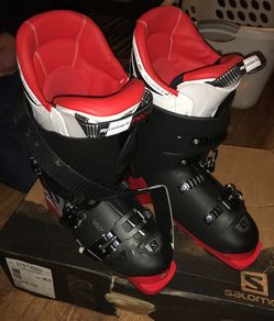 Salomon XMax 100 (2018) ski boots. BRAND NEW in the box -size 26.5 Mens -(never worn)